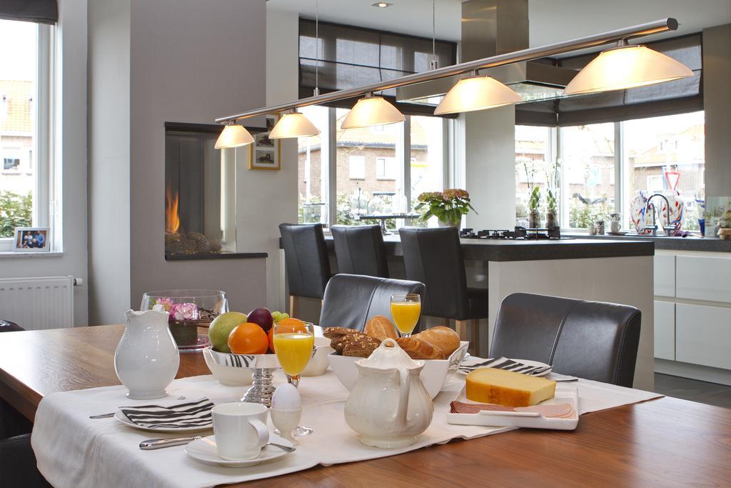 Bed & Breakfast Wit 51 Noordwijk Esterno foto